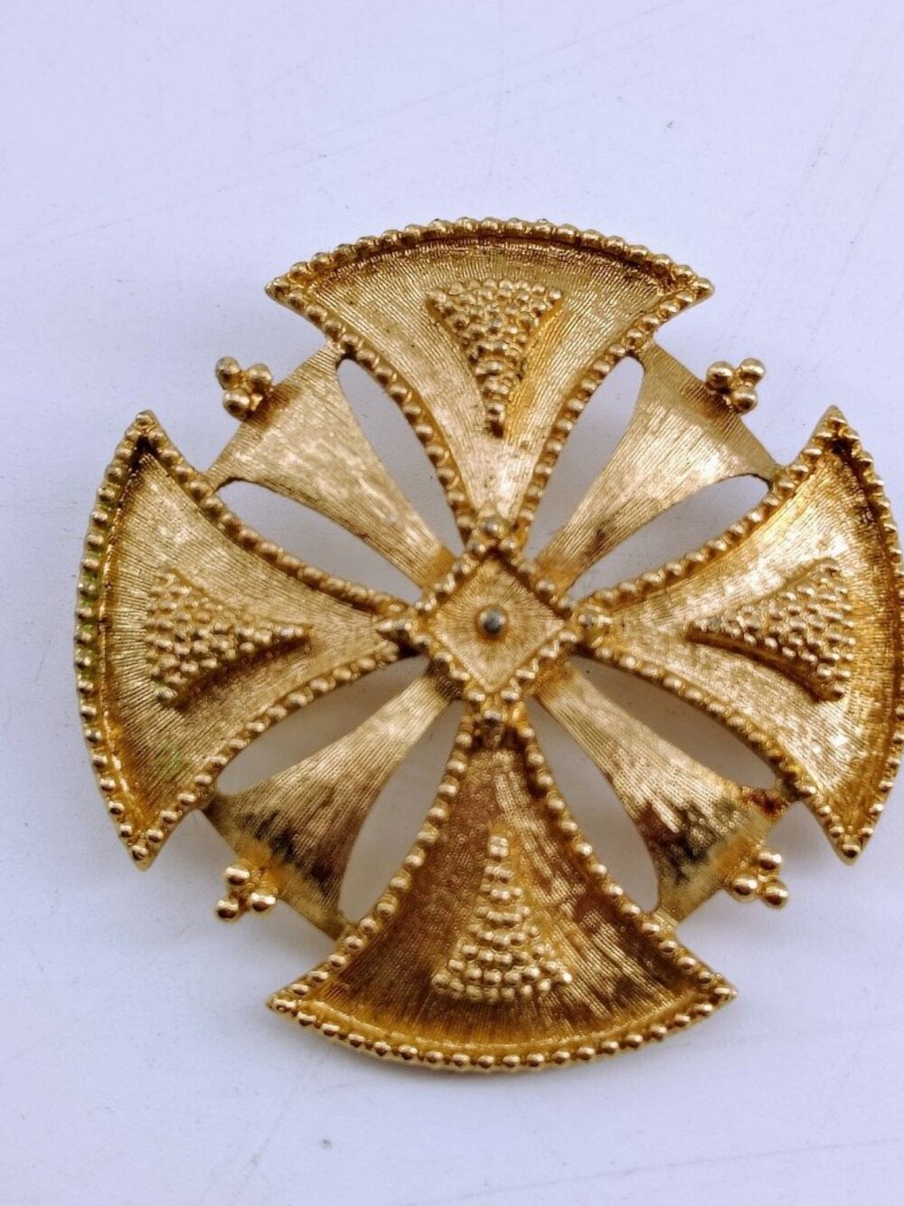 Vintage Monet Gold Tone Maltese Cross Brooch Pin Textured Fan Design Signed